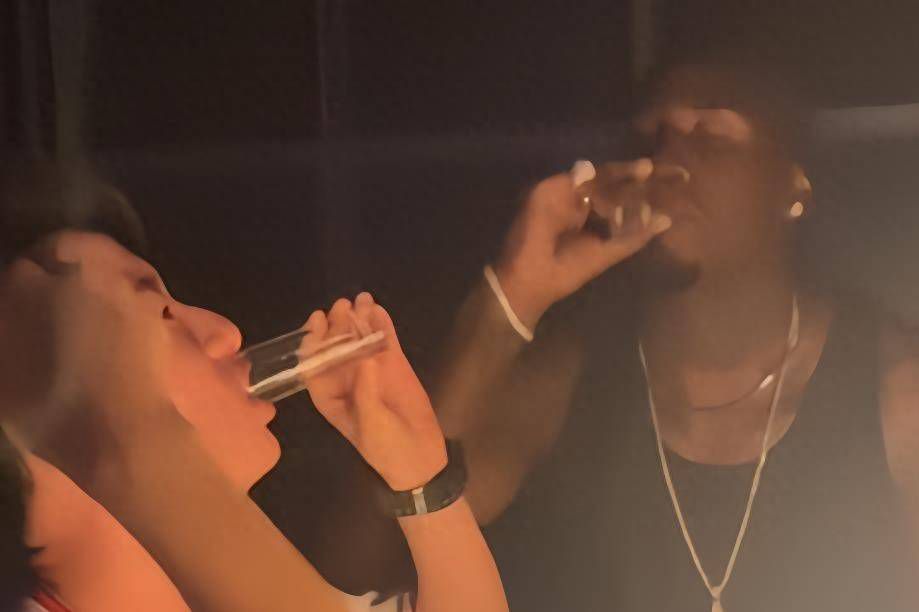漂亮的女邻居5电影