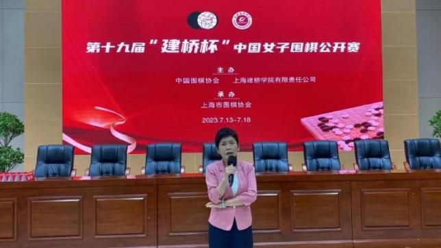 垂涎欲滴的美丽的人