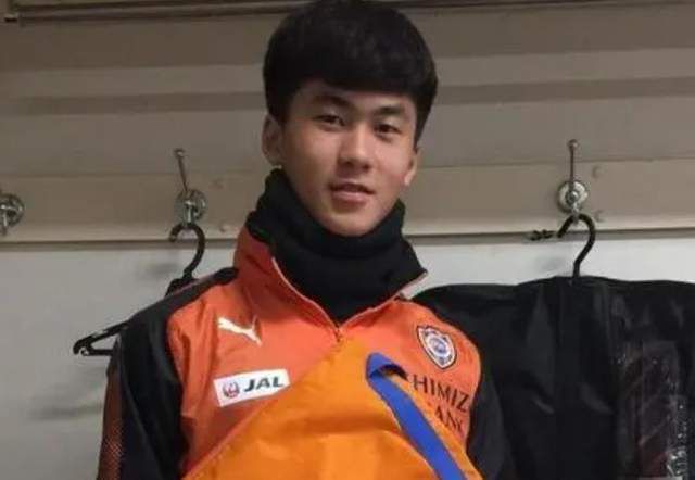 魅男man浴室裸体gay摄像